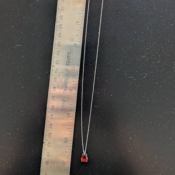 Gorgeous Pear Shaped Garnet Earring and Necklace set in Sterling Silver - Picture 10 of 15